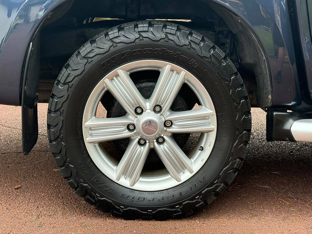 Isuzu D-Max 2.5 Td Yukon 4X4 15,982 Car Details  #6
