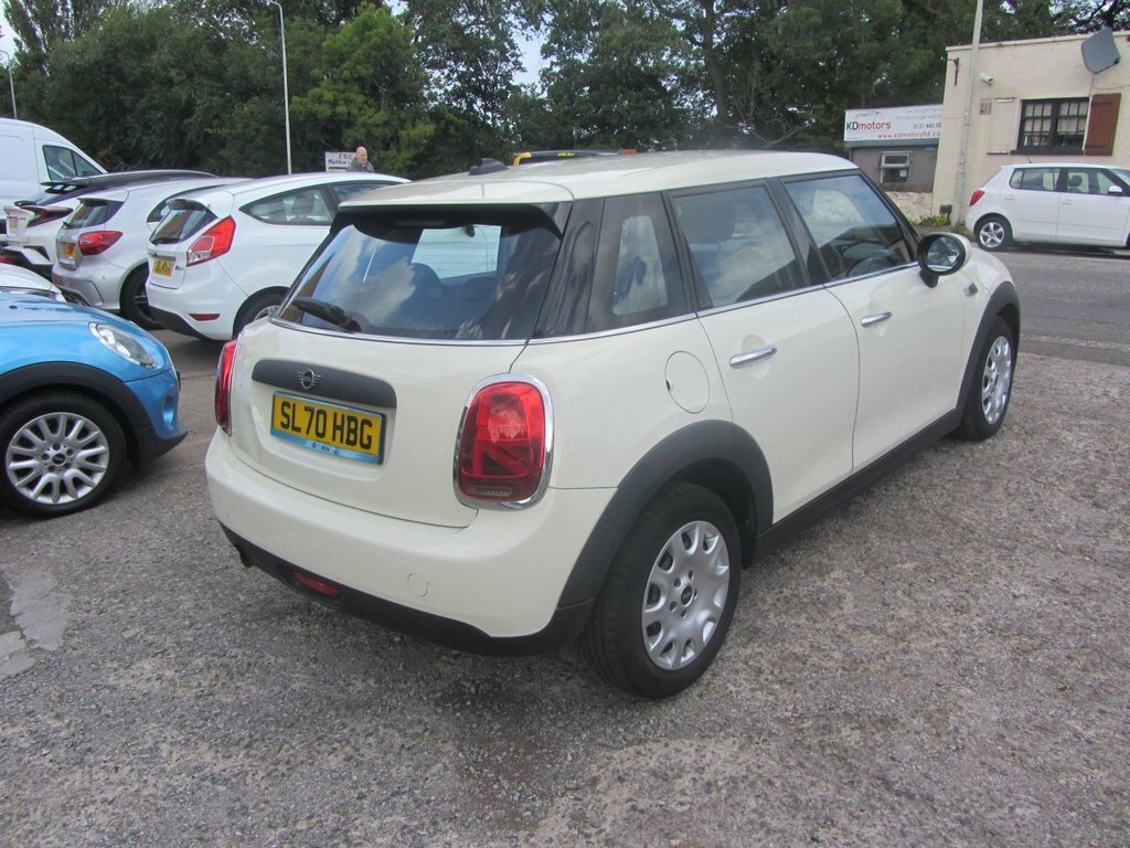 Mini Hatch 1.5L One Classic White #6