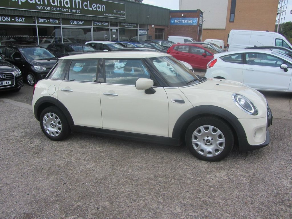 Mini Hatch 1.5L One Classic White #3