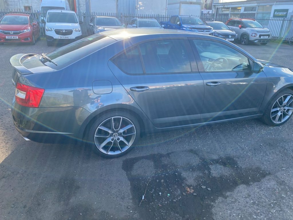 Skoda Octavia 2.0 Tdi Cr Se 4X4 Black #7