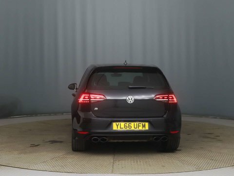 Volkswagen Golf 2017 66 2.0 Black #5