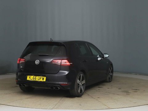 Volkswagen Golf 2017 66 2.0 Black #6