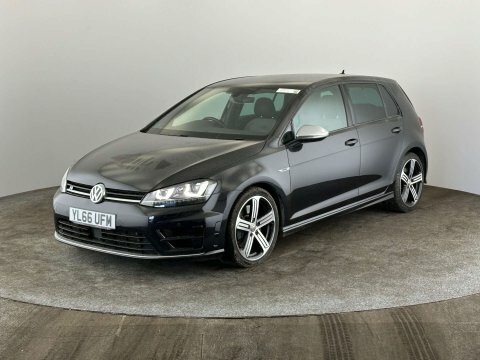 Volkswagen Golf 2017 66 2.0 YL66UFM Black #3