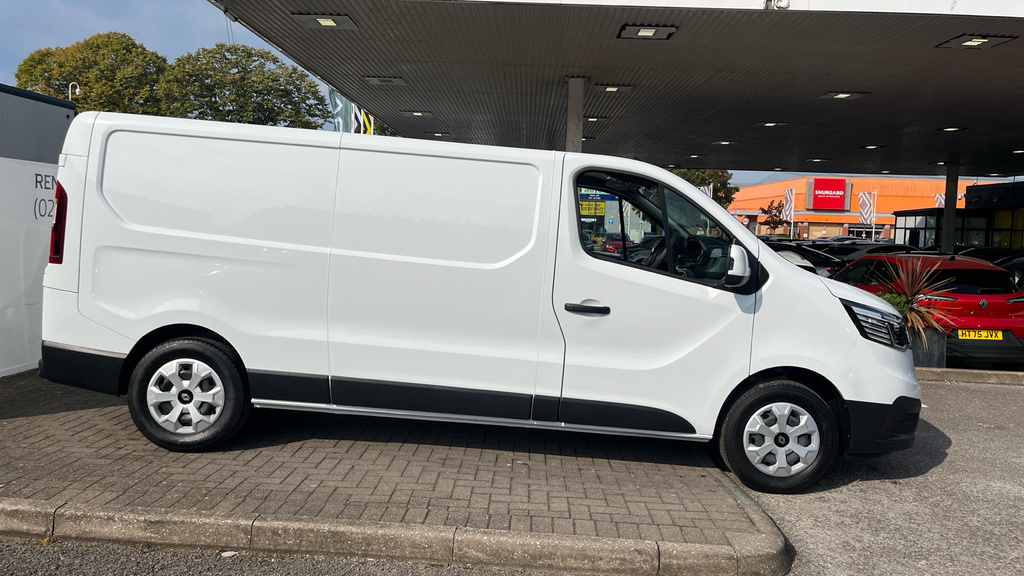 Renault Trafic Renault Trafic Ll30 Blue Dci 130 Advance Safety White #2