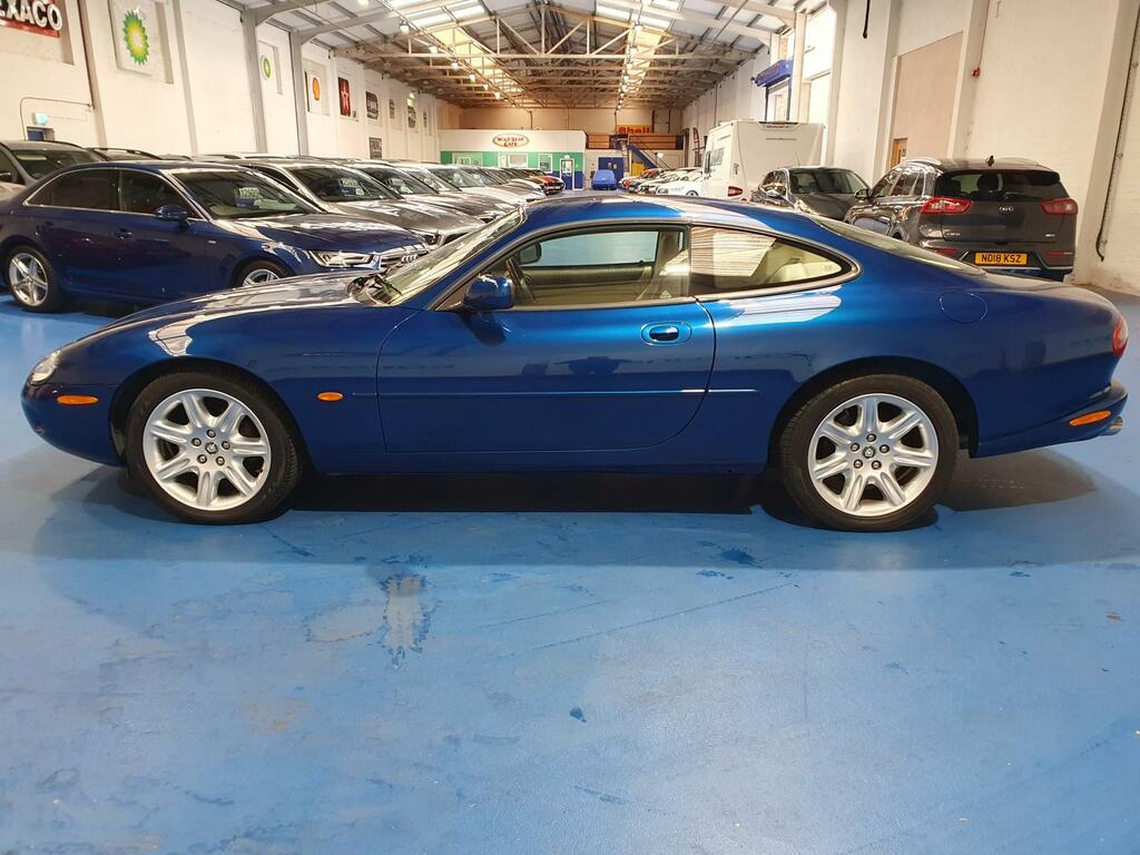 Jaguar XK8 Coupe P496EVJ #5