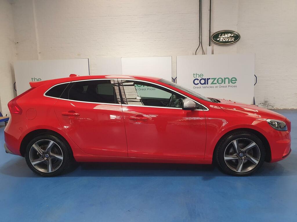 Volvo V40 Hatchback  #2