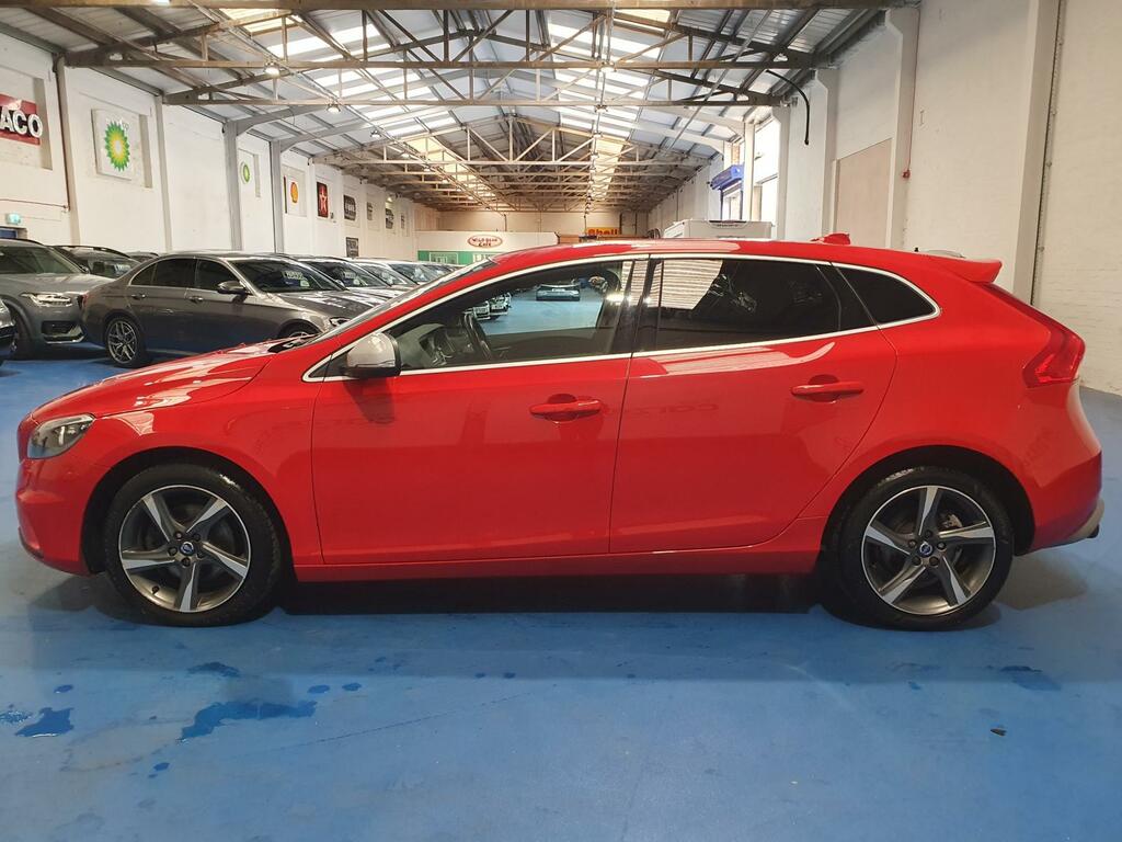 Volvo V40 Hatchback  #6