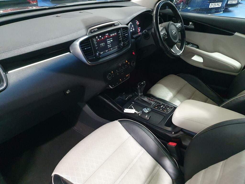 Kia Sorento Sorento Kx-1 Crdi Isg 4X4 Black #17