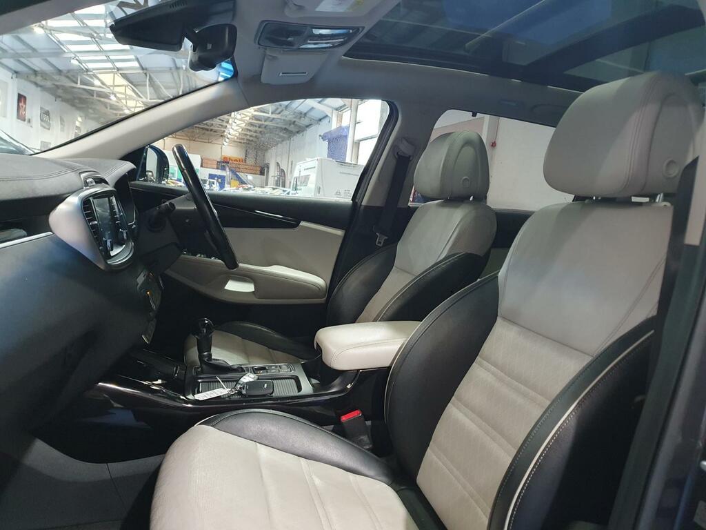 Kia Sorento Sorento Kx-1 Crdi Isg 4X4 Black #16