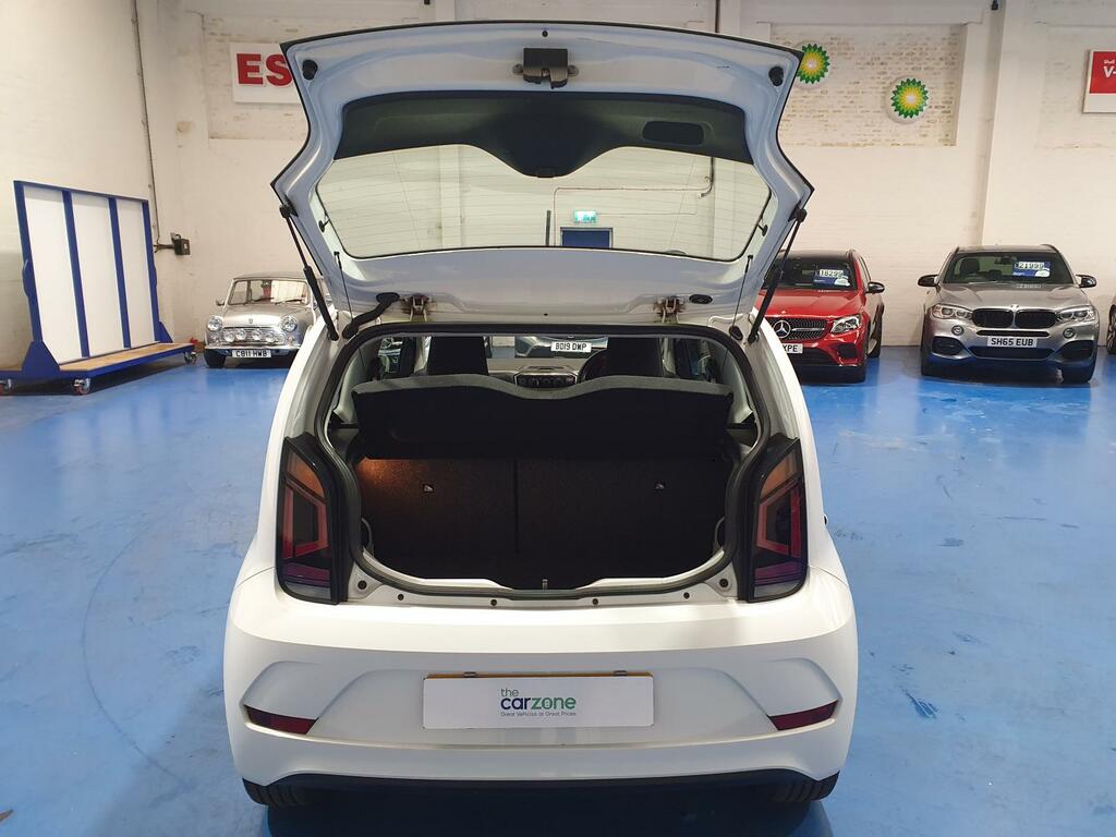 Volkswagen Up Move Up White #5