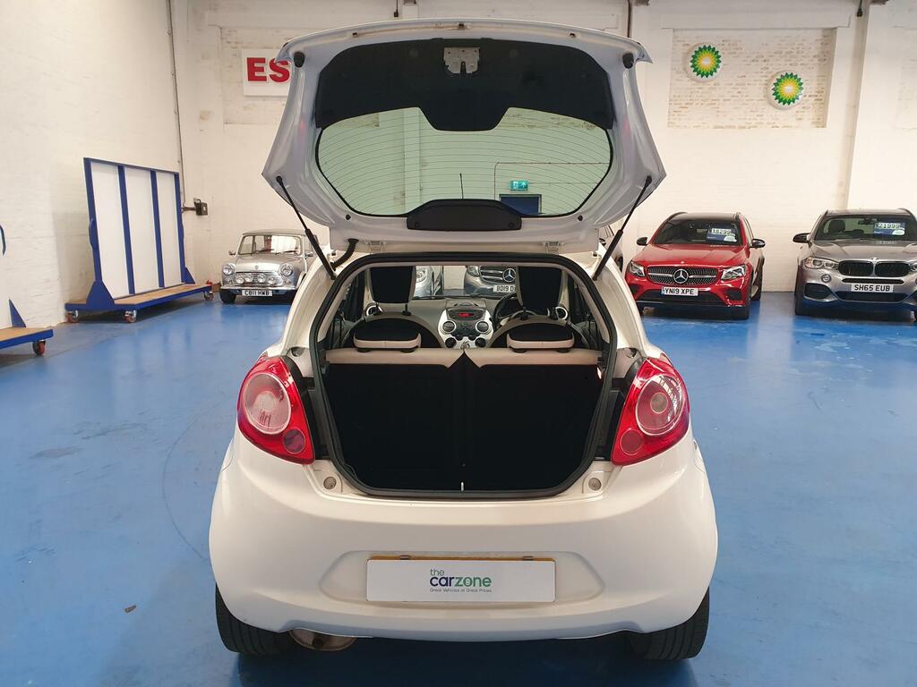 Ford KA Hatchback #5