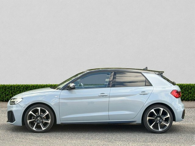 Audi A1 1.5 Tfsi 35 Black Edition Sportback S T Grey #4
