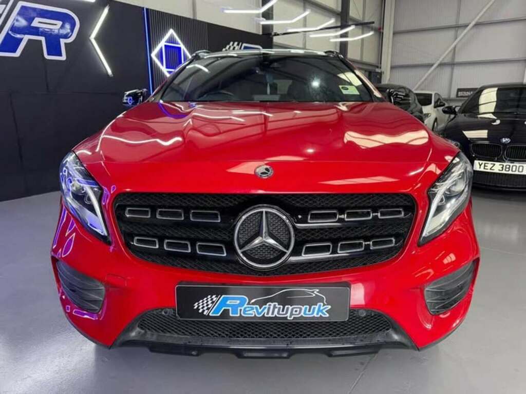 Mercedes-Benz GLA Class Gla 180 Urban Edition Black #4