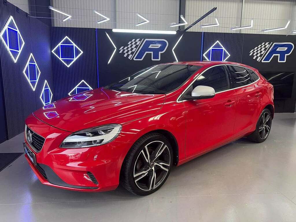 Volvo V40 D2 R-design Pro 
