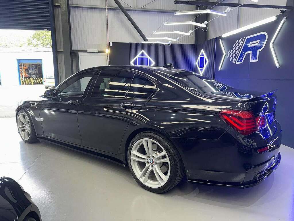 BMW 7 Series 740D M Sport Exclusive Black #2