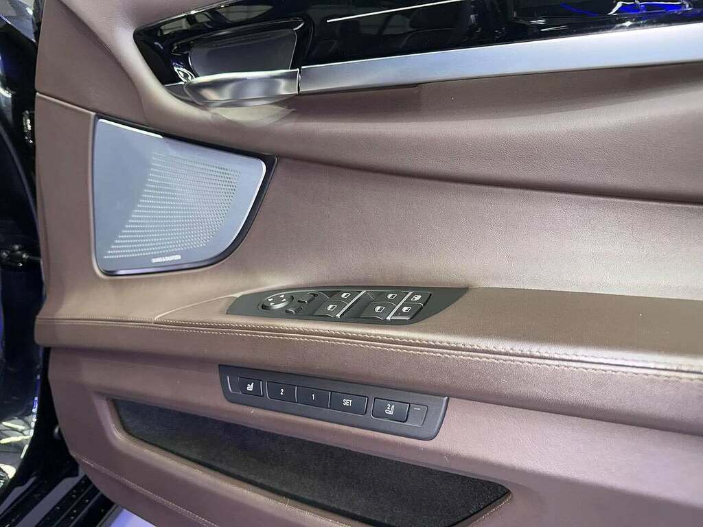 BMW 7 Series M Sport Exclusive Black #15