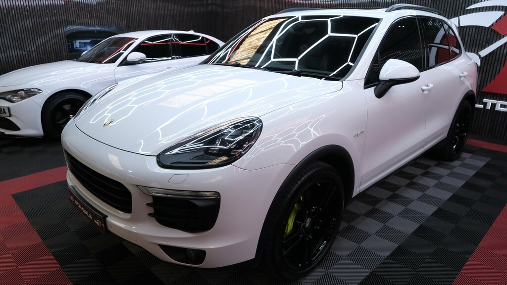 Porsche Cayenne Suv 3.0 V6 E-hybrid S 201515 White #5