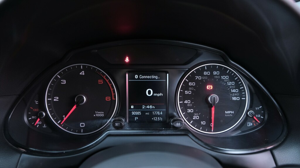 Audi Q5 2L S Line Plus Grey #68