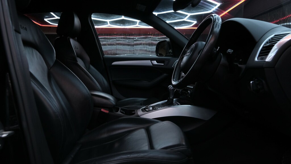 Audi Q5 2L S Line Plus Grey #38