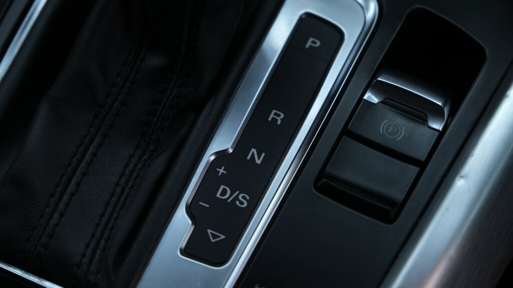 Audi Q5 2L S Line Plus Grey #51