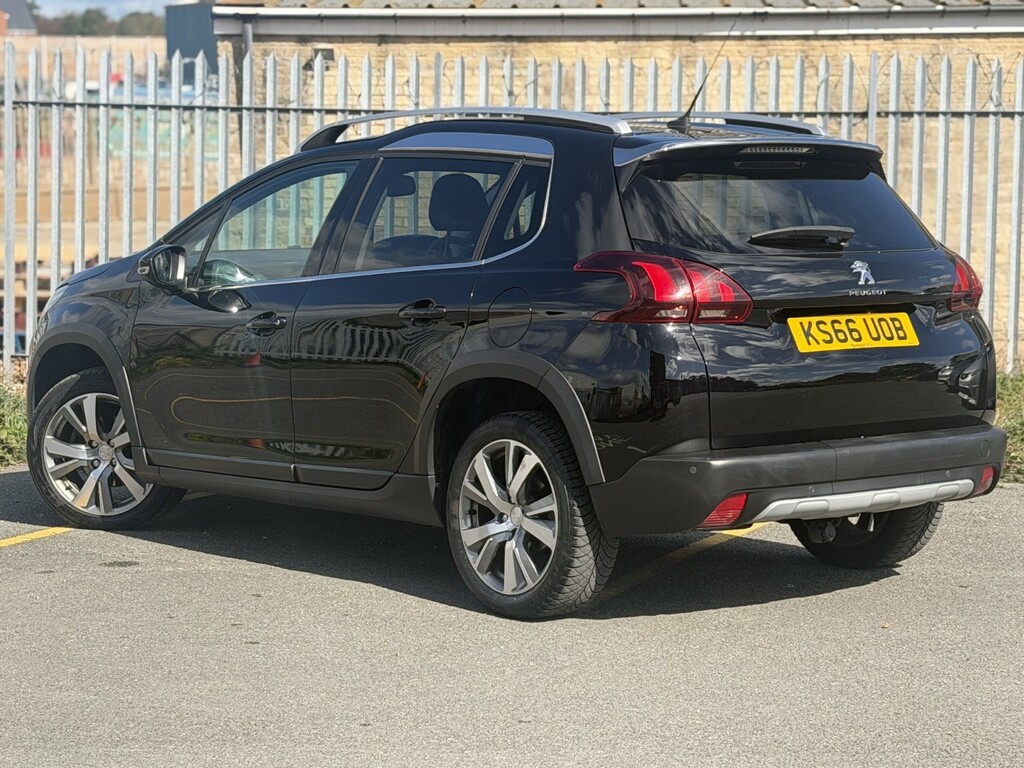 Peugeot 2008 1.6 Bluehdi Allure Black #2