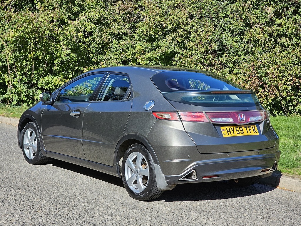 Honda Civic I-vtec Se Grey #3