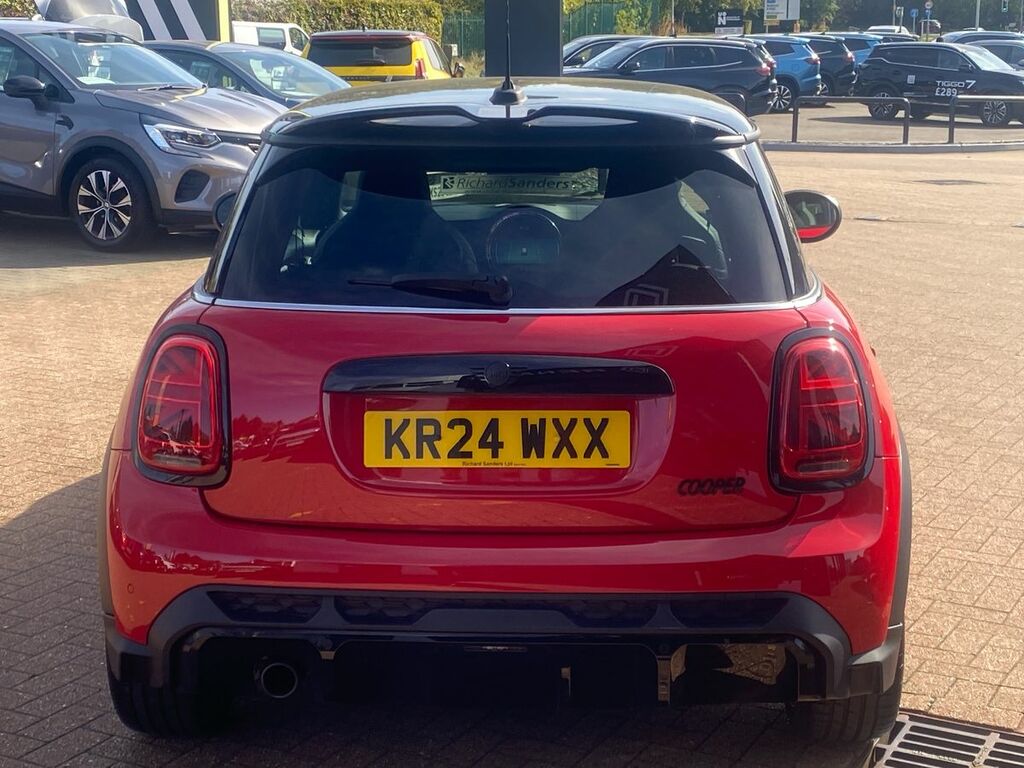 Mini Hatch 1.5 Cooper Sport Hatchback Steptronic E #4