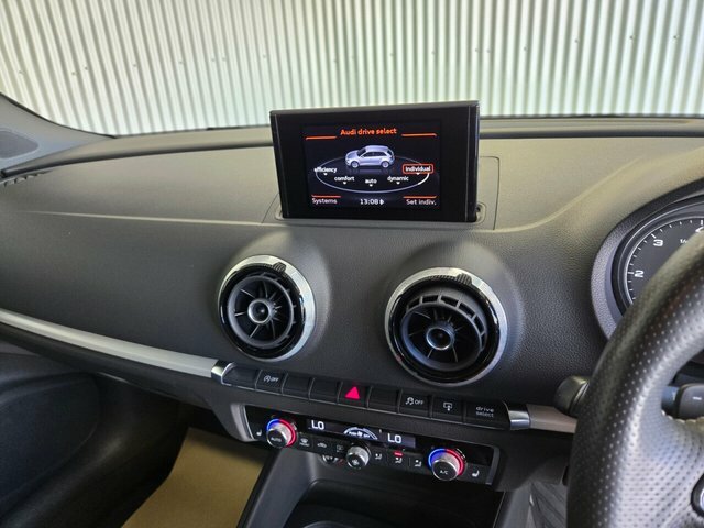 Audi A3 1.4 Tfsi Se Sportback Euro 5 S S Red #14