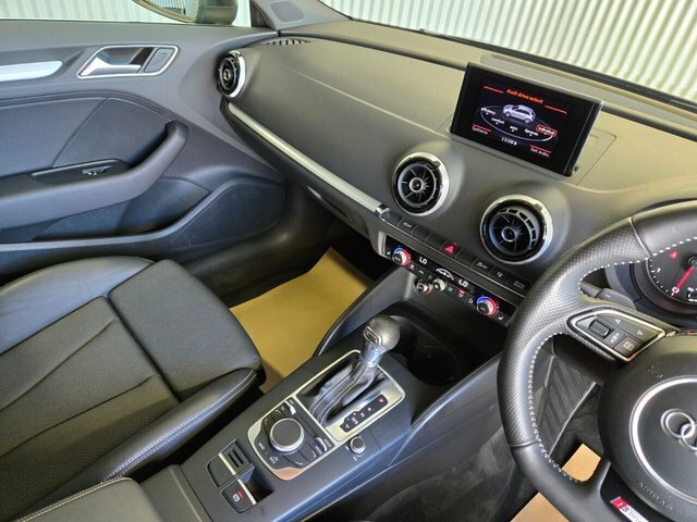 Audi A3 1.4 Tfsi Se Sportback Euro 5 S S Red #12
