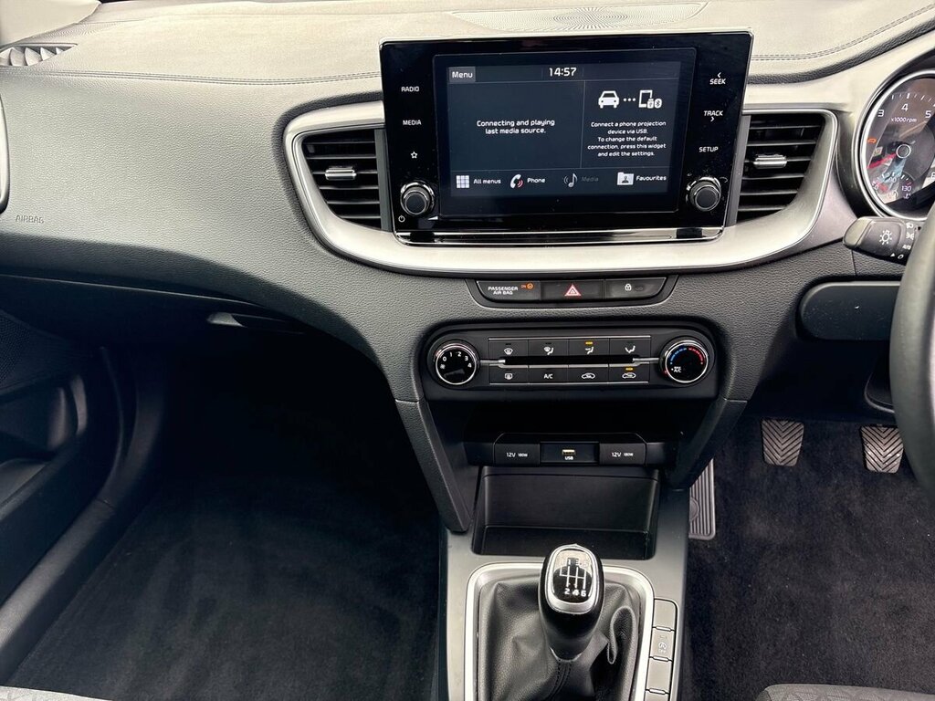 Kia Ceed 1.4 T Gdi Gt Line Lunar Edition Hatchback Petr Silver #8