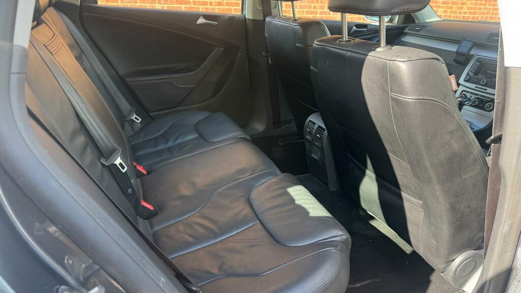 Volkswagen Passat 2.0 Tdi Bluemotion Tech Highline Euro 5 Ss Black #18