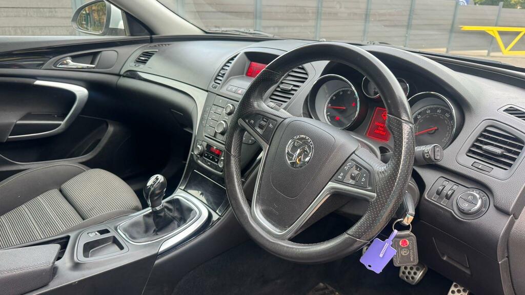 Vauxhall Insignia Hatchback 2.0 Cdti Se Euro 5 201010 Blue #9
