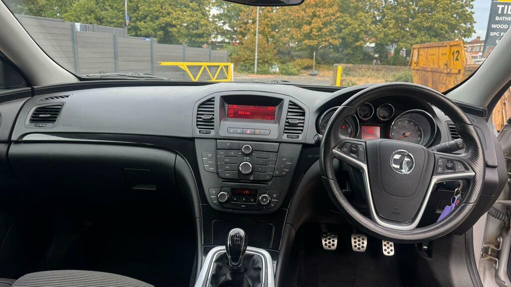 Vauxhall Insignia Hatchback 2.0 Cdti Se Euro 5 201010 Blue #11