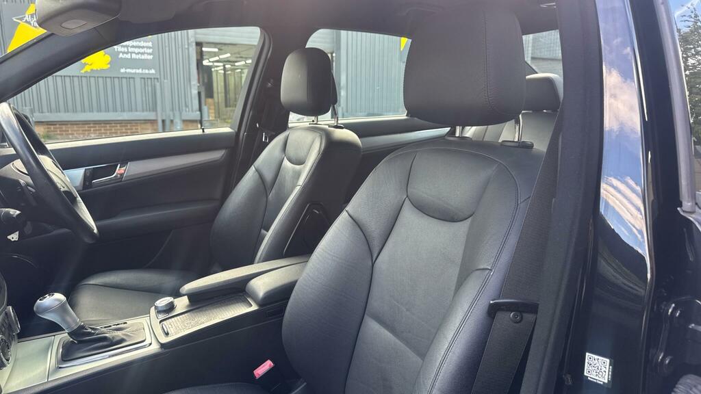 Mercedes-Benz C Class 1.8 C180 Blueefficiency Sport Black #25