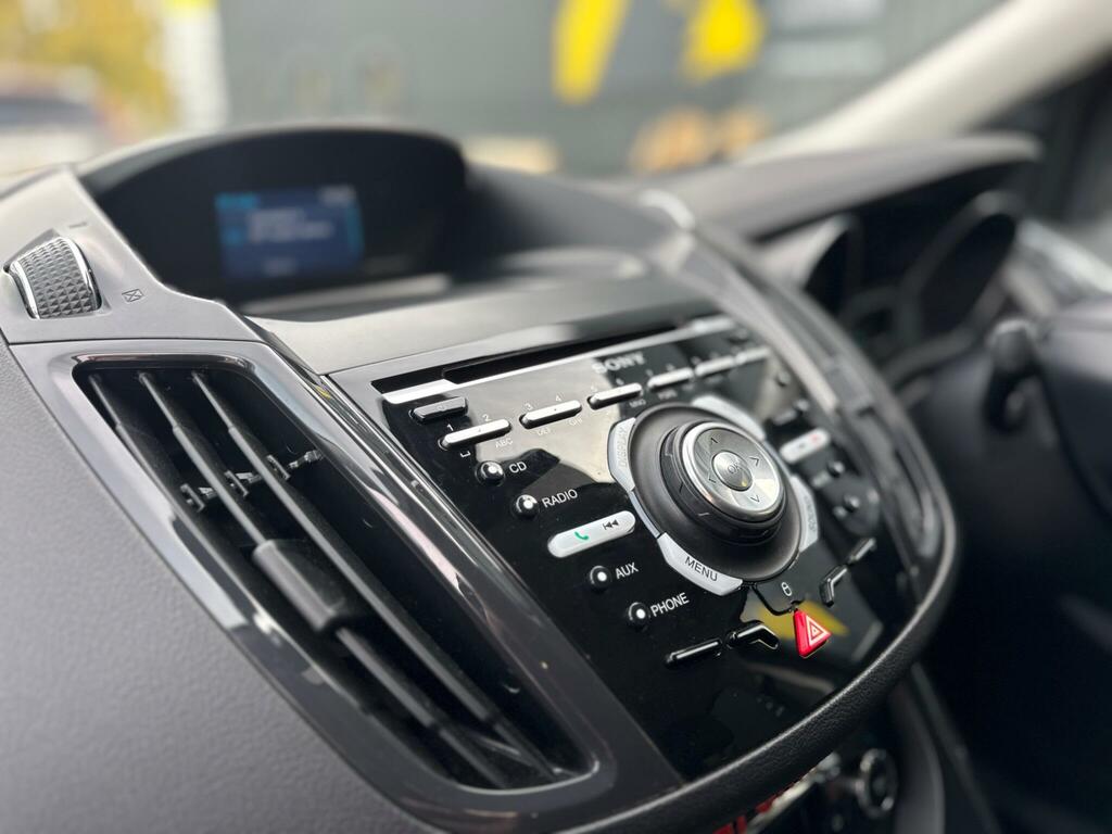 Ford Kuga 2.0 Tdci Titanium 2Wd Euro 6 Ss Orange #28