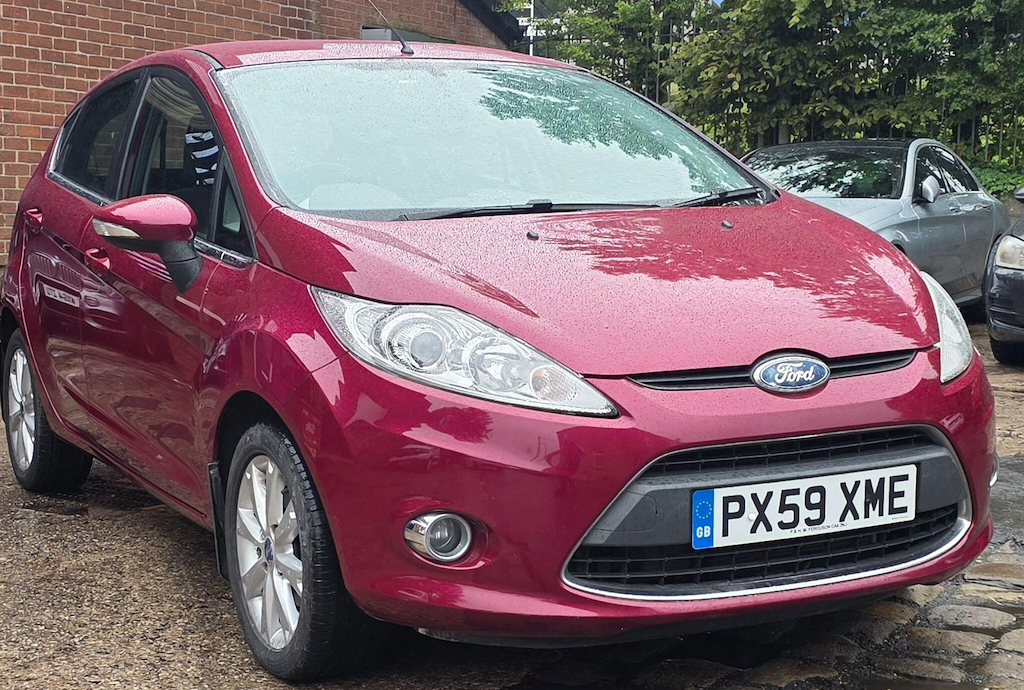 Ford Fiesta 1.4 Tdci Zetec Red