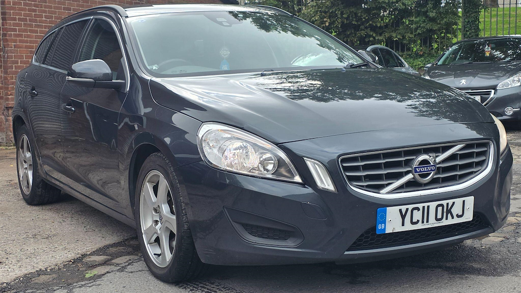 Volvo V60 2.0 D3 Se Euro 5 Grey