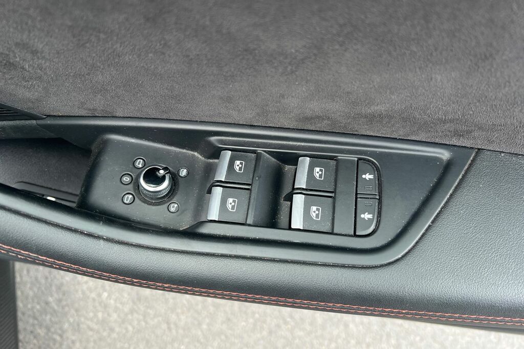 Audi RS4 2018 18 Audi Rs4 2.9 Tfsi Quattro Carbon Edition 5 Grey #28