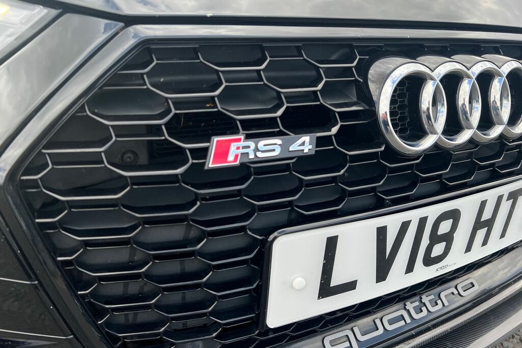 Audi RS4 2018 18 Audi Rs4 2.9 Tfsi Quattro Carbon Edition 5 Grey #22