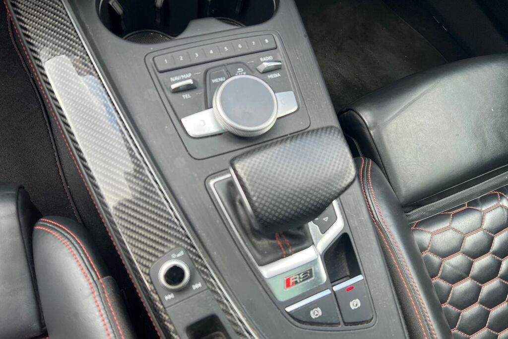 Audi RS4 2018 18 Audi Rs4 2.9 Tfsi Quattro Carbon Edition 5 Grey #12