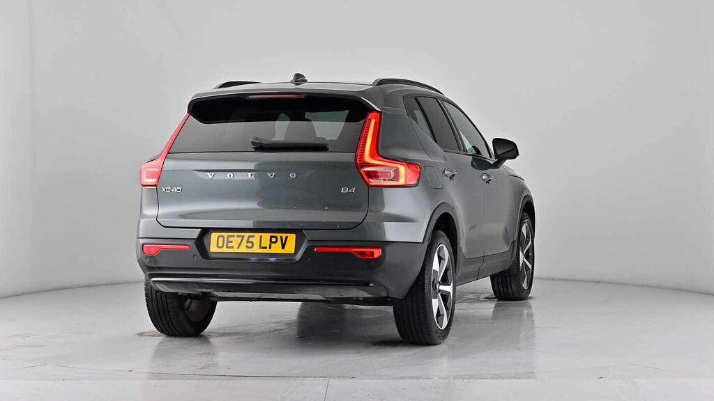 Volvo XC40 2.0 B3p Ultra Dark Silver #69