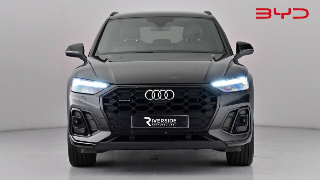 Audi Q5 2.0 Tdi 40 Edition 1 Suv S Tronic Quatt Black #6