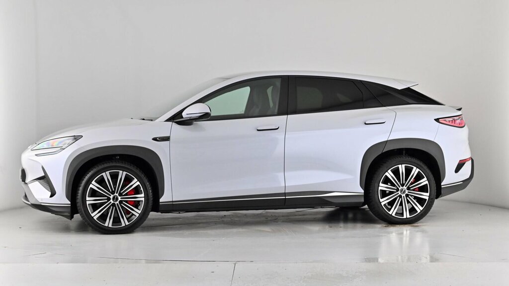 Byd Sealion 7 82.5Kwh Design Suv Awd 530 Ps Black #56
