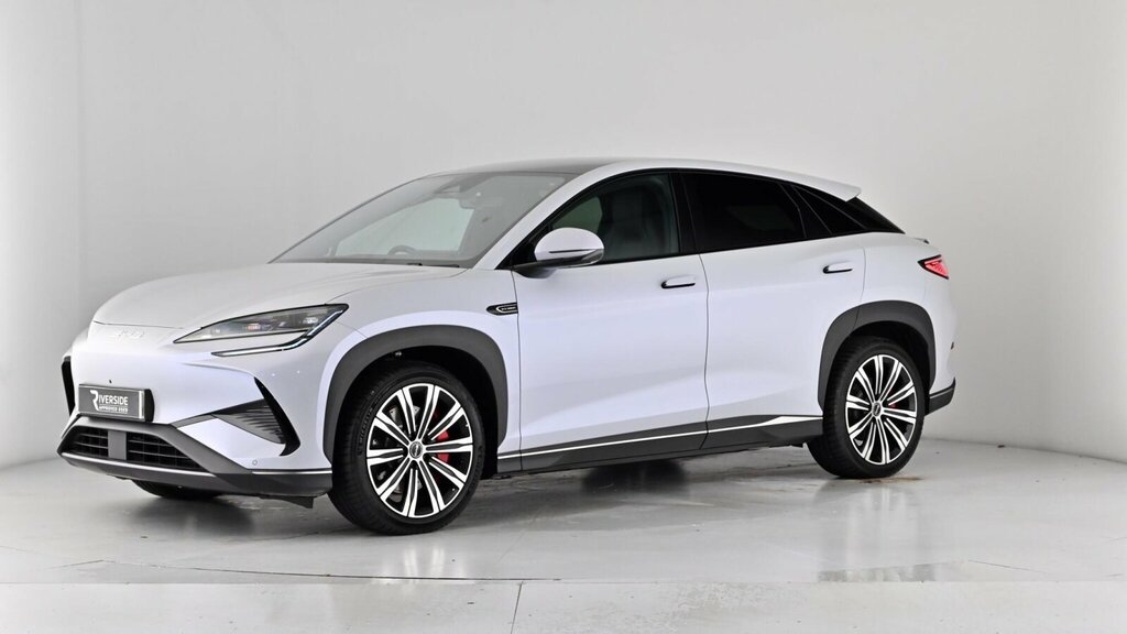 Byd Sealion 7 82.5Kwh Design Suv Awd 530 Ps Black #53
