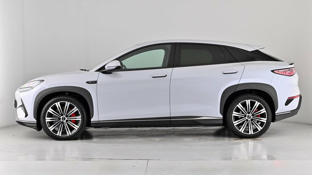 Byd Sealion 7 82.5Kwh Design Suv Awd 530 Ps Black #21