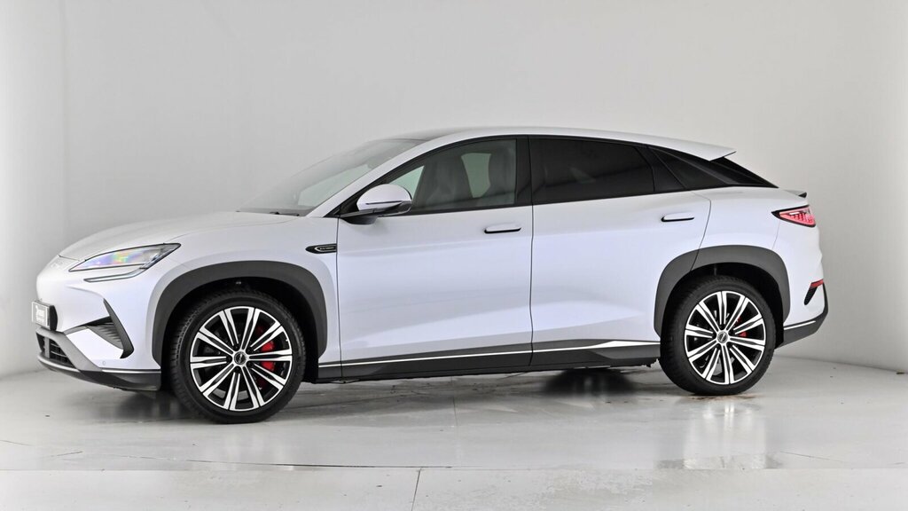 Byd Sealion 7 82.5Kwh Design Suv Awd 530 Ps Black #55