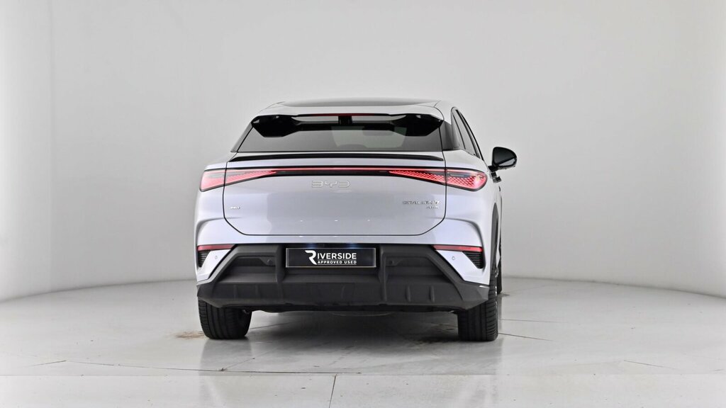 Byd Sealion 7 82.5Kwh Design Suv Awd 530 Ps Black #67