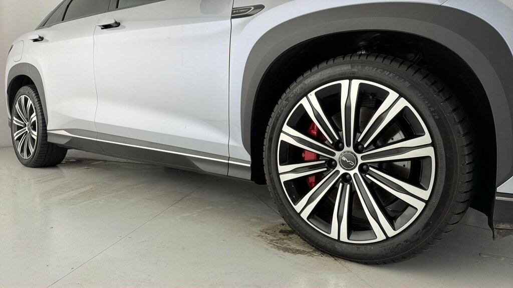 Byd Sealion 7 82.5Kwh Design Suv Awd 530 Ps Black #26