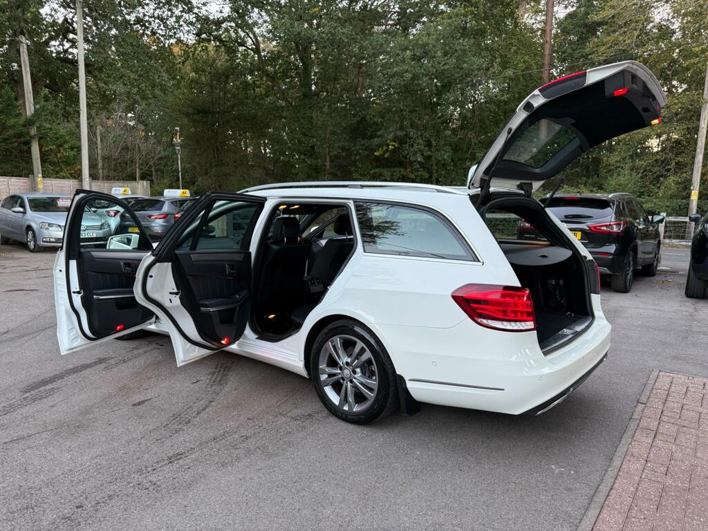 Mercedes-Benz E Class 2.1 E220 Cdi Amg Sport Convertible 170 Bhp Red #14