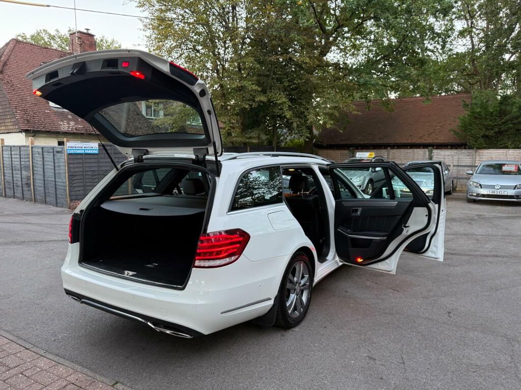 Mercedes-Benz E Class 2.1 E220 Cdi Amg Sport Convertible 170 Bhp Red #18